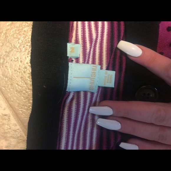 Cropped vintage style button down sweater - Picture 3 of 4